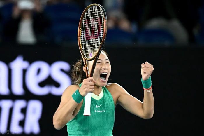 央视直播澳网女单决赛，萨巴伦卡这么猛，郑钦文能否拿到1490万元
